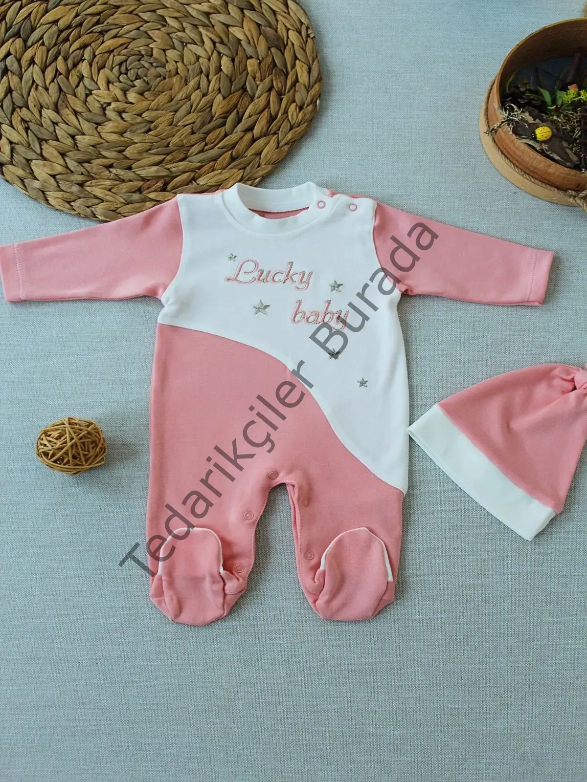 0-3 3-6 Ay Lucky Baby Nakışlı Es Çizgi Boy Şapkalı Kız Bebek Tulumu