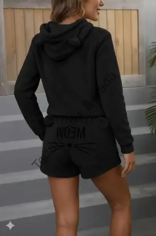 Kadın Uzun Kollu Kapşonlu Peluş Bluz Ve Kısa Short Ikili Takım