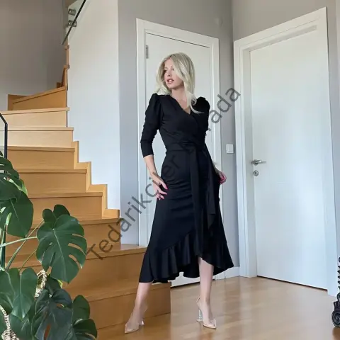 Krep Kumaş Midi Boy Kuşaklı Uzunkol Elbise 113 Cm
