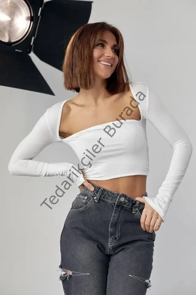 Kara Yaka Uzun Kollu Crop - Beyaz