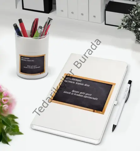 BK Gift Kişiye Özel İsimli Okul Tahtası Tasarımlı Defter Kalem ve Kalemlik Hediye Seti, Öğretmene Hediye, Öğretmenler Günü - 1