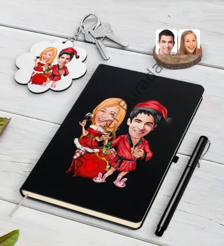 Kişiye Özel Yeni Yıl Sevgililer Karikatürlü Siyah Defter Kalem ve Anahtarlık Hediye Seti-5