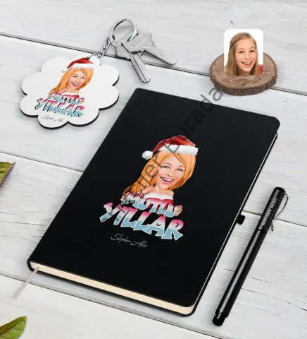 Kişiye Özel Kadın Yeni Yıl Karikatürlü Siyah Defter Kalem ve Anahtarlık Hediye Seti-3
