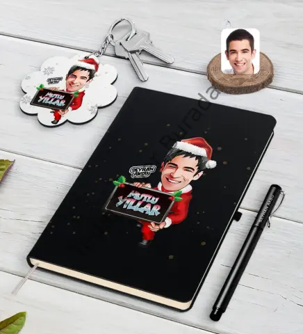 Kişiye Özel Erkek Yeni Yıl Karikatürlü Siyah Defter Kalem ve Anahtarlık Hediye Seti-1