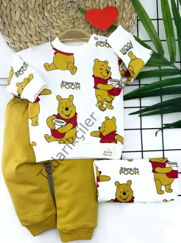 9-12-18-24 Ay Pooh Baskılı Yaka Çıtçıtlı Uzun Kollu Sweatli 2li Kız Erkek Bebek Takımı