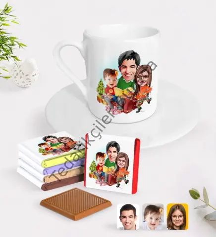 Kişiye Özel Yeni Yıl Aile Karikatürlü Türk Kahvesi Fincanı ve Çikolata Hediye Seti-2