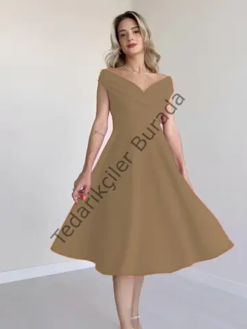 Kadın Kısa Kollu Kruvaze Yaka Eteği Volanlı Krep Elbise