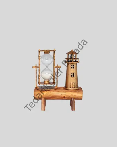Ahşap Gövdeli Deniz Feneri Formlu Kum Saati – 15x20 Cm Masa Dekoru Yeni Nesil