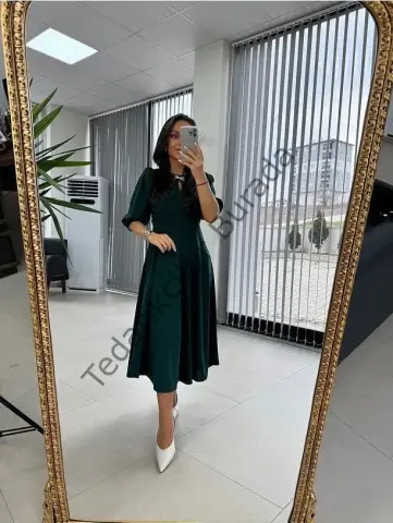 Kadın Kısa Kollu Bisiklet Yaka Fiyonk Broşlu Midi Janjan Krep Elbise
