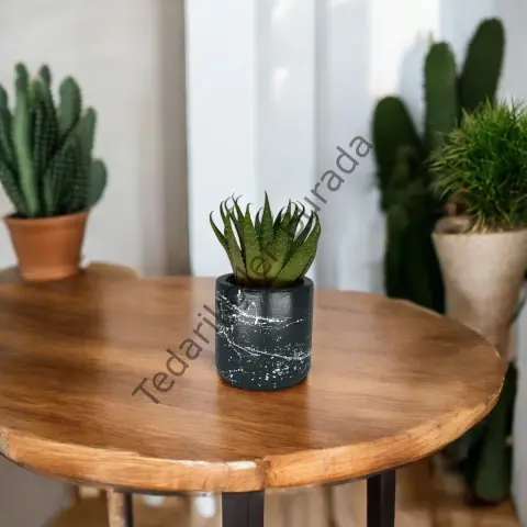 Küçük Boy Mermer Desen SİYAH Beton Saksı 5,5 cmlik