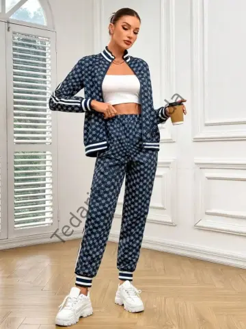 Kadın Uzun Kollu önden Fermuarlı Desenli Iki Iplik Bluz Ve Pantolon Ikili Takım
