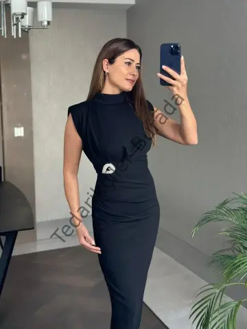 Kadın Bisiklet Yaka Vatkalı Broş Detay Kısa Kol Midi Boy Elbise