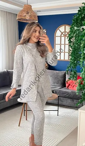 Kadın Uzun Kollu Balıkçı Yaka önden Düğmeli Bluz Ve Pantolon Yumoş Ikili Takım